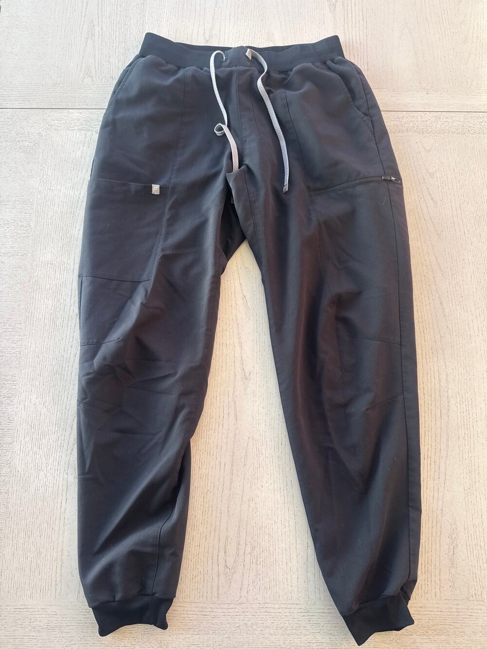 Fabletics Feel Good Performance Scrub Bottoms Black Joggers RN Nurse PCT